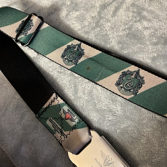 Slytherin Crest Harry Potter safety belt seatbelt buckle belt 25” to 45” waist - Picture 9 of 10